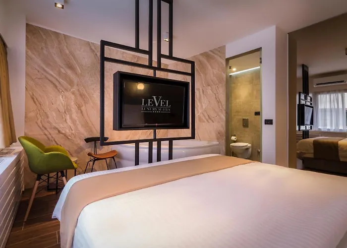 Level Luxury Suites