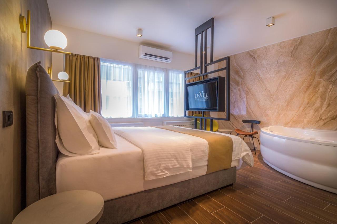 Level Luxury 4*