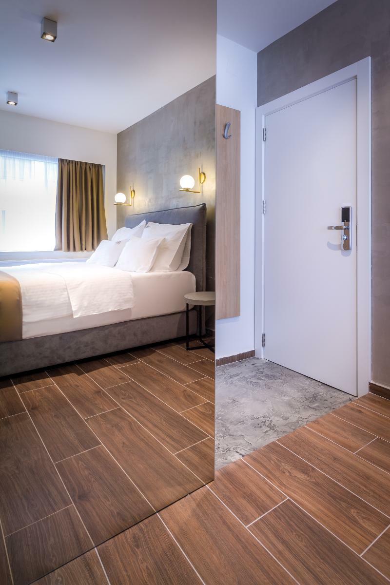 Level Luxury Bed & Breakfast Belgrade